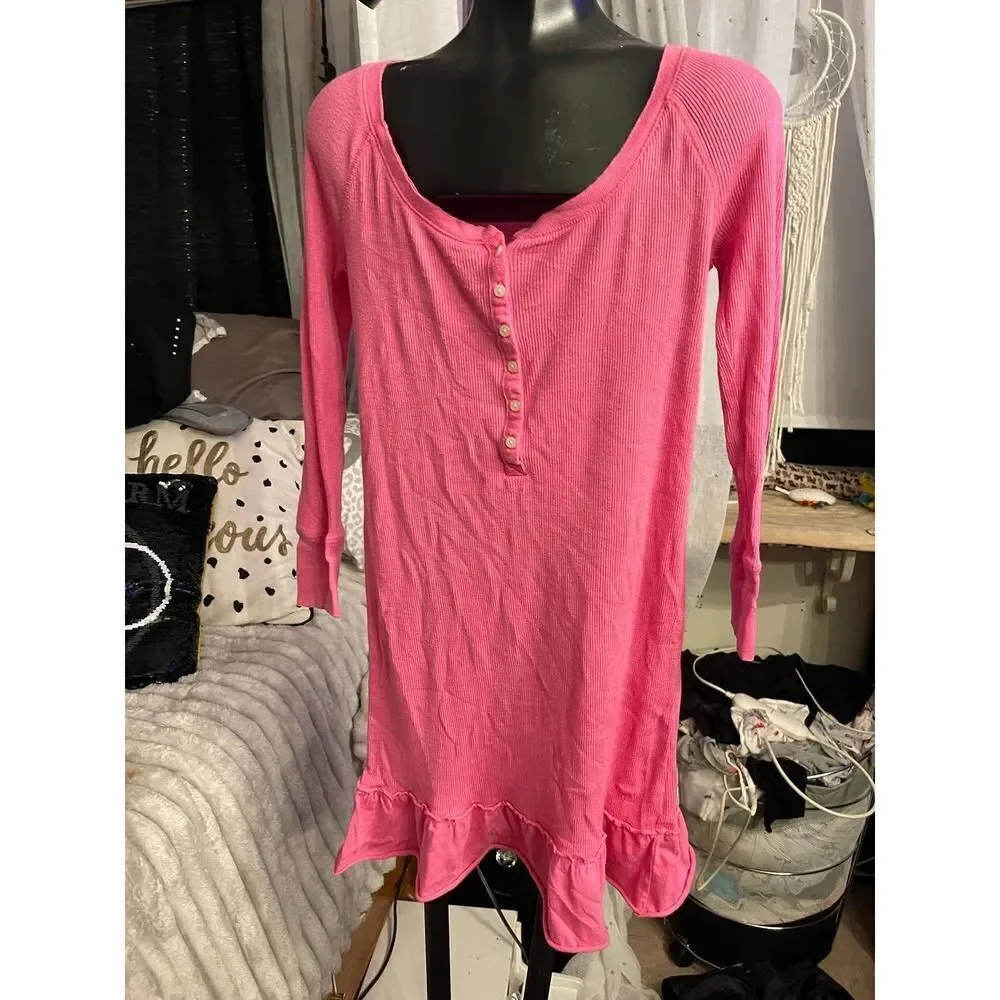 Vintage VS pink skirted ruffle nightgown sleep shirt dress